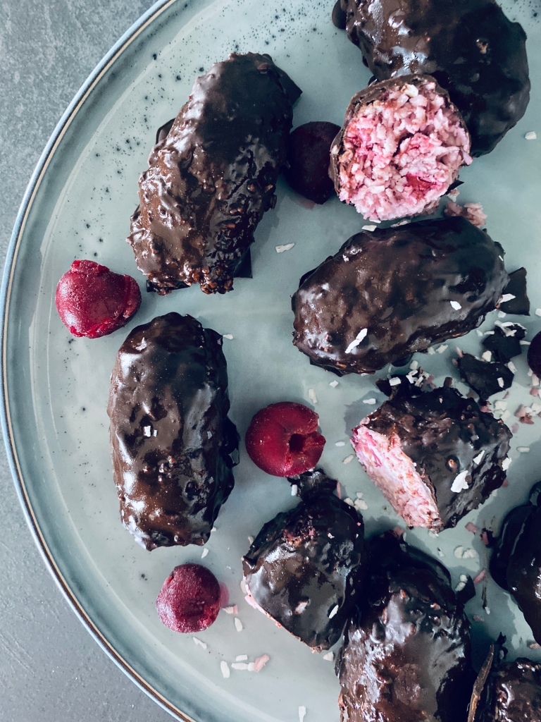 Healthy Cherry Bouty Bars 