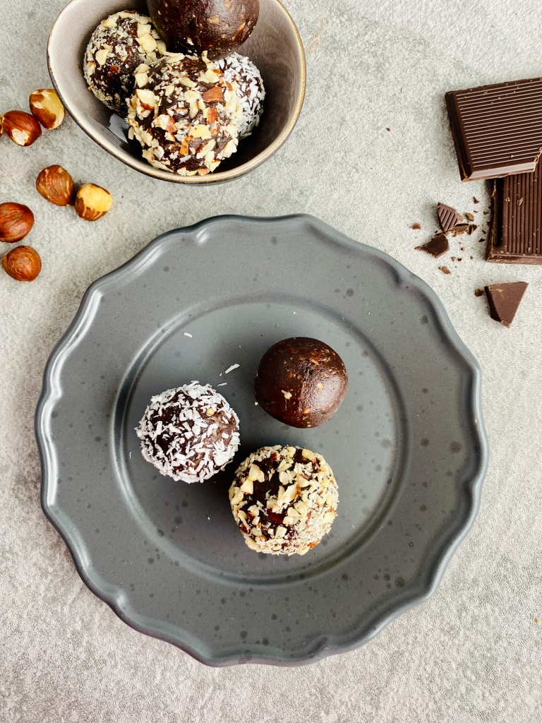 Chocolate Hazelnut Energy Balls